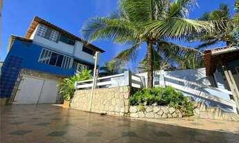 Imagem 3: Quer tranquilidade e conforto? Venha financiar esta linda casa em Praia da Costa com 5/4 e