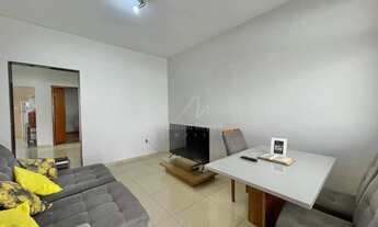 Imagem: Casa com 3 quartos no bairro Sagrada Família