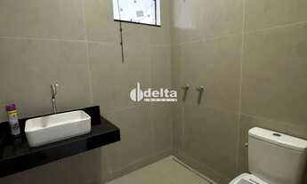 Imagem 7: Casa residencial disponível para venda no bairro Shopping Park em Uberlândia-MG