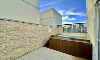 Imagem 2: Cobertura com elevador e piscina