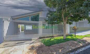 Imagem: CASA À VENDA COM SUÍTE E CHURRASQUEIRA