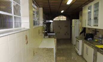 Imagem 7: Casa no Cond. Retiro das Pedra, rua Quaresmeira Rosa