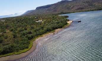 Imagem: Vendo chácara na beira do lago