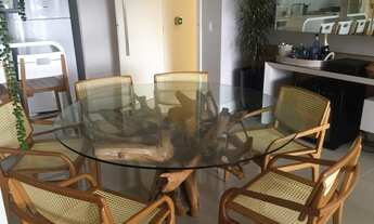 Imagem 6: Belíssimo apartamento de três dormitórios com suíte mobiliado pé na areia e vista mar Flo