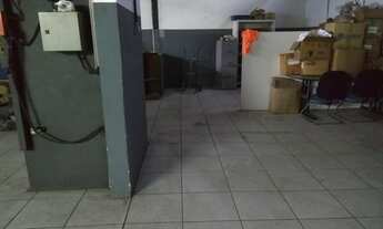 Imagem 4: Galpão com 1100 m2 na Praça Ana Salivan