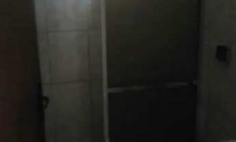 Imagem: Quarto,cozinha, banheiro area de serviço.proximo