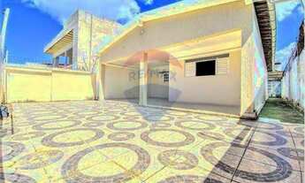 Imagem 4: Casa muito espaçosa com 3 quartos, sendo 1 suíte no Jardim das Flores