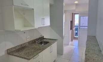 Imagem 2: Apartamento 67m² com 2 dormitórios, repleto de armários, disponível para locação no Empres