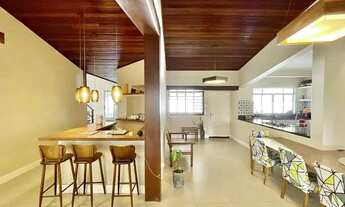 Imagem 2: ESPETACULAR CASA MOBILIADA - TERRENO 1.496 METROS - PISCINA - SAUNA - GOURMET - LAREIRA FA