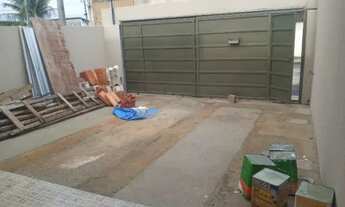 Imagem 2: Bairro São Francisco, 03 quartos, suíte, 02 vagas, área externa