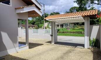 Imagem 3: Casa Semi-Mobiliada com Piscina em Brusque