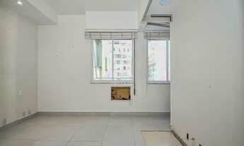 Imagem 7: Apartamento no Flamengo original 3, sendo um deles foi integrado ao outro quarto para faze