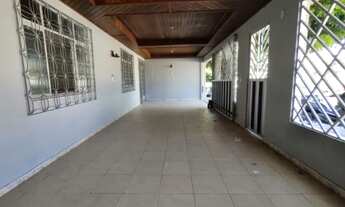 Imagem 3: Casa no Médici 2, 3/4 sendo uma suíte, 2 vagas de garagem