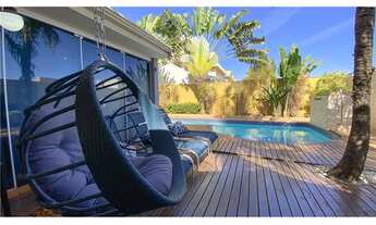 Imagem 3: Sobrado no condominio Jardim Sul com 4 dormitórios no piso superior, piscina de raia e lag