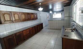 Imagem 6: Casa no Médici 2, 3/4 sendo uma suíte, 2 vagas de garagem