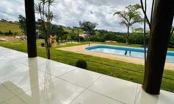 Imagem 3: Chácara recém construída com 1200m²; área gourmet, piscina e linda vista