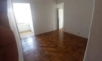 Imagem: Madureira (Estação de trem e R. João