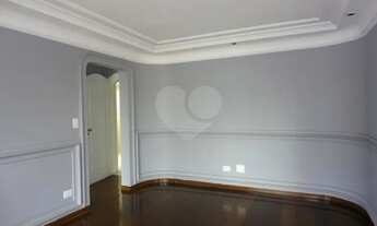 Imagem 7: Apartamento em Moema, um por andar, 235 m² com 4 dormitórios e 3 vagas