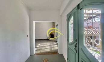 Imagem 2: Casa com 3 dormitórios 1 suíte para alugar, 147 m² por R$ 6.000/mês - Jardim das Flores