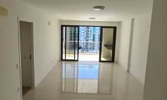 Imagem 2: Saint Michel direto com a Carvalho Hosken!