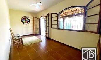 Imagem 6: Casa mobiliada e linear com amplo quintal próxima a Lagoa