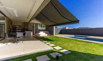 Imagem 5: Casa em Alphaville, Residencial Costa Laguna, 395 m, 4 suítes, piscina