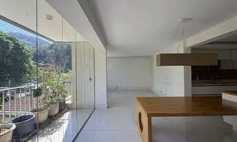 Imagem 2: Imóvel para venda tem 133 metros quadrados com 3 quartos em Cosme Velho - Rio de Janeiro