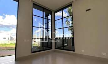 Imagem 3: Casa para venda possui 199 metros quadrados com 3 suítes no Condomínio Grand Trianon- Anáp