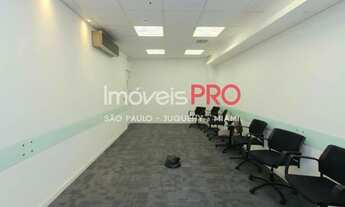 Imagem 5: Prédio reformado com quatro pavimentos, dois elevadores novos