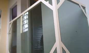 Imagem 2: Casa de esquina,com ponto comercial e energia solar.Avenida principal C.Torquato Neto IV