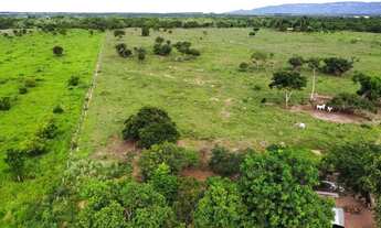 Imagem 2: Sítio c/ 12,5he, beira de Rio, 50km de Cuiabá-MT