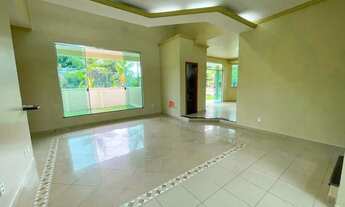 Imagem 3: Casa Duplex no Itapuranga III 3 com 4 Quartos 400m² + Escritório e Piscina - Manaus - AM