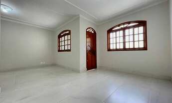 Imagem 2: Pâmela-Linda Casa Bairro Planalto