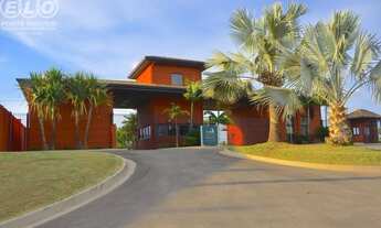 Imagem 2: MORE DENTRO DE UM JARDIM COM GOLFE, NATUREZA E DIVERSÃO