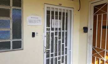 Imagem: Alugo em frente as lojas americanas