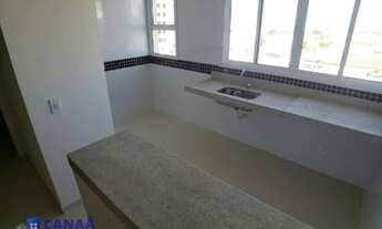 Imagem 4: Apartamento 2 quartos, sala com sacada