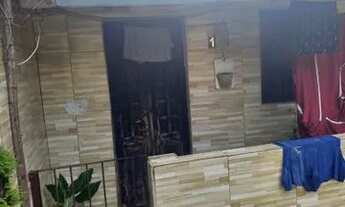 Imagem 2: Vende três casas