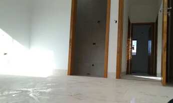 Imagem 2: Três quartos sendo uma suíte com área gourmet - terreno inteiro com quintal livre