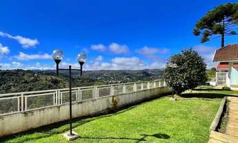 Imagem 2: Casa em condomínio fechado com linda vista em Campos do Jordão