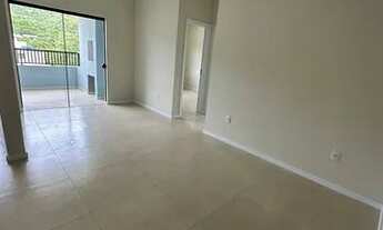 Imagem 4: Lindo e Amplo Apto de 2 suítes - Apenas 850 mtrs do Mar - Alto do Ribeirão da Ilha