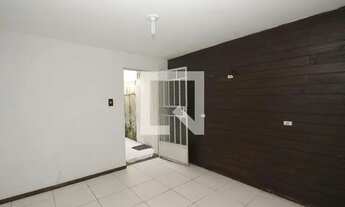 Imagem: Casa para Aluguel - Partenon, 1 Quarto