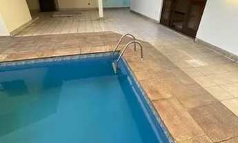 Imagem 2: Jardim das Colinas, linda casa com piscina, repleta de armários!!!!