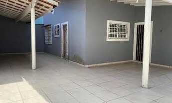 Imagem: Casa a venda com churrasqueira e 2 quartos