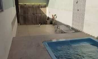 Imagem 5: Linda casa com 2 quartos, sendo 1 suíte. Cômodos grandes, Quintal, Piscina, C