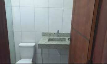 Imagem 3: Casa em rua pública