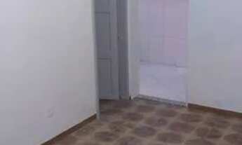 Imagem 2: Apartamento no térreo - Rua em frente ao Madureira Shopping