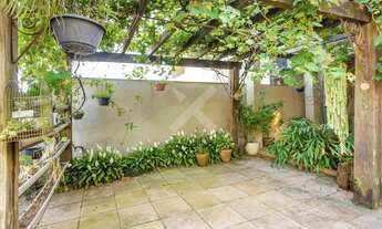 Imagem 5: Casa de 380m2 com 4 suítes e piscina no bairro Cristal