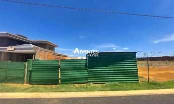 Imagem: Terreno em condomínio com 293,83m² à