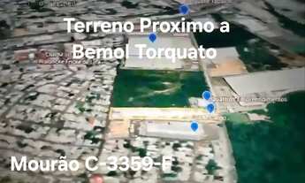 Imagem 3: Vendo/Alugo Excelente Terreno com 9.560m2 em rua Próximo a Bemol Torquato. Plano, murado