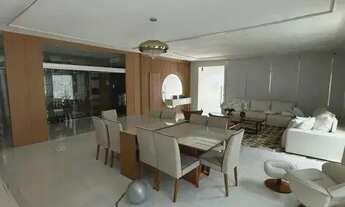 Imagem 7: Vendo belíssima casa alto padrão com 5 suítes. Financia